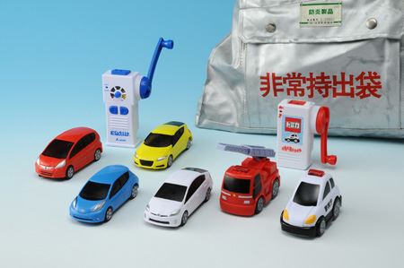 ʐ^AuFIT HYBRIDvuNISSAN LEAFvuHonda CR-ZvuToyota PRIUSv
