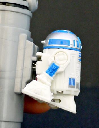 極小「R2-D2」がチョロチョロ動くナノドロイドがかわいい！ - 価格.com