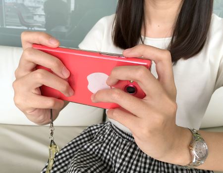 スマホ ゲーム機には 卵 を付けると持ちやすくなる 価格 Comマガジン