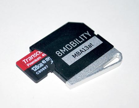 micro SDXCにも対応。128GBのmicro SDも最近はかなりお安くなりましたね