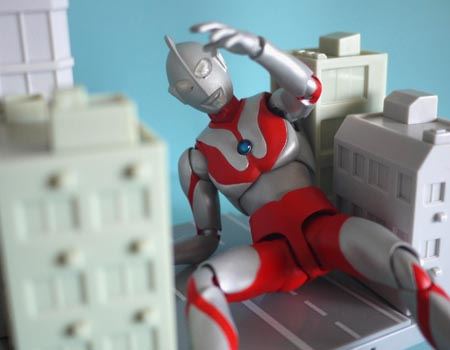 きたぞ我らのウルトラマン 限りなく本物に近いフィギュア誕生 価格 Comマガジン