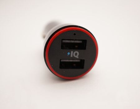  USB[q2ڂĂ̂2䓯ɏ[dł܂BIQ̃SɂĂ͌q܂