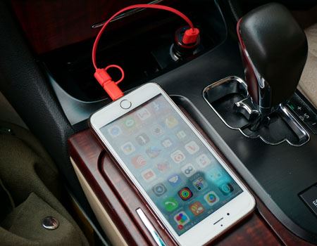  iPhone 6s plus[dĂ݂Aɖ͂܂