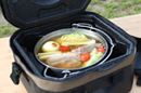 ダッチオーブン料理が“ほったらかし”でおいしく作れる不思議なケース「eMEAL」が超便利!
