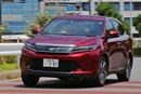 トヨタ 新型ハリアーターボへ試乗！ターボの加速は日本人好みの“どっかんターボ”!?