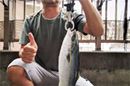 釣り人御用達! 手を使わず魚をつかめ、計測もできるフィッシュグリップ