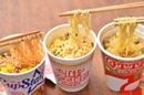 カップヌードルVSカップスターVSクッタ! ラーメン店員が食べ比べ