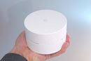 高速なWi-Fi環境を簡単に構築できるGoogle謹製の小型Wi-Fiルーター「Google Wifi」がついに発売