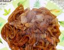 ホルモンがぷりぷりうまい! 牛ホルモン焼きうどん