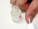 話題沸騰の爪専用美容液。どこがすごいのか、チェック!