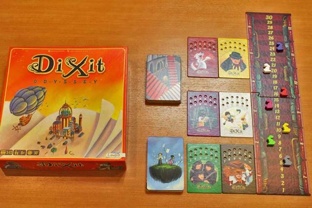 世界中にコミュニケーションボードゲームブームをもたらした超名作