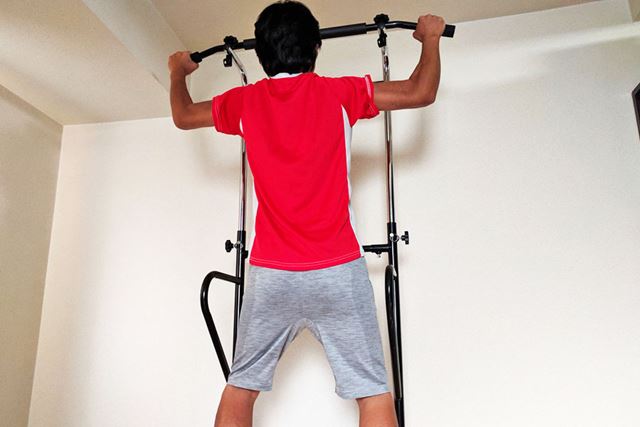 チンニング（懸垂）