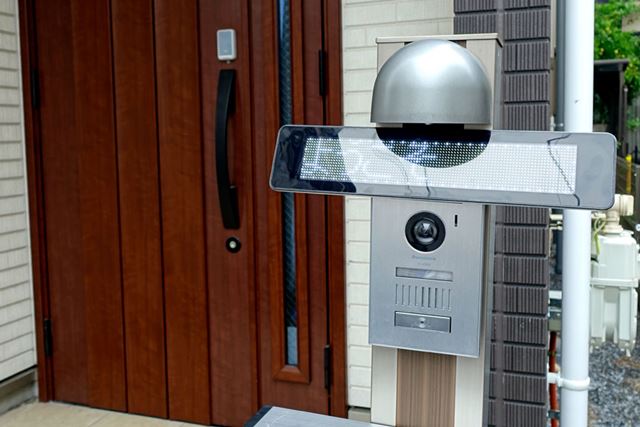 明るいところだと、反射しちゃって見づらいね