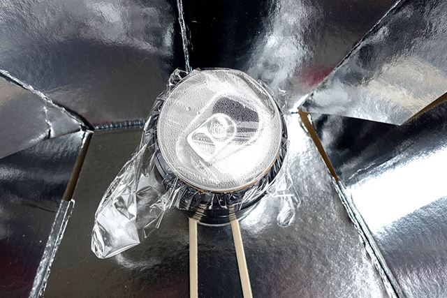 おおっ、ラップに水滴がつきはじめたぞ