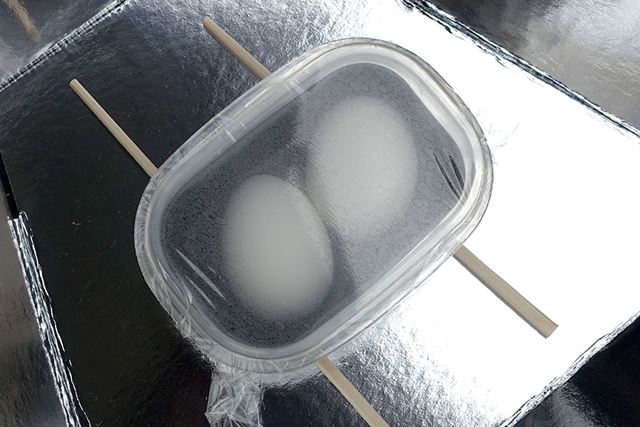 2時間後。ラップがほんのりくもってきた…