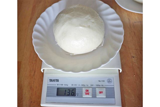 蒸した後の1個の重さは136gでした