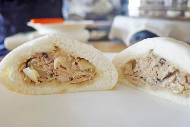 お肉以外に野菜もたっぷり入っているのが特徴