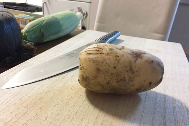 通常の包丁からいってみます