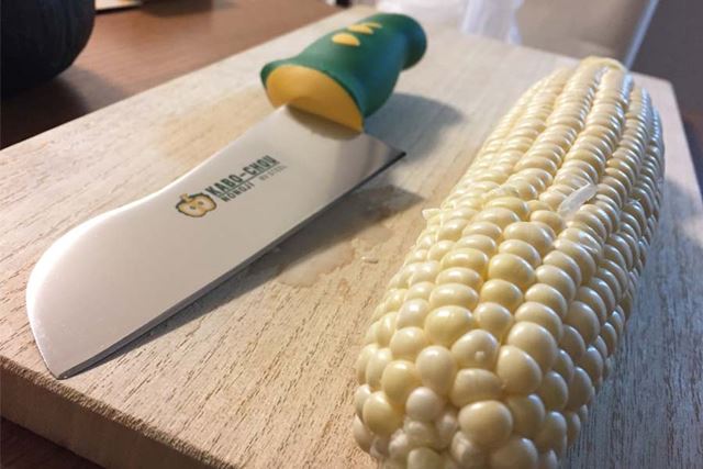 この切れなかったとうもろこし、かぼーちょうで切ってみたいと思います