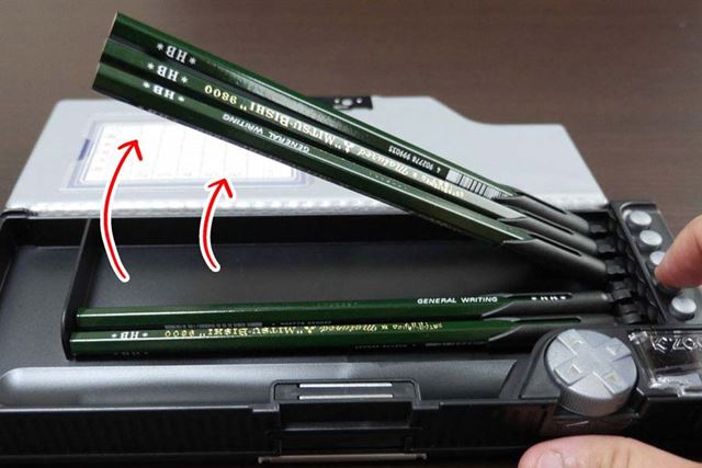 バコーン！ バコーン！