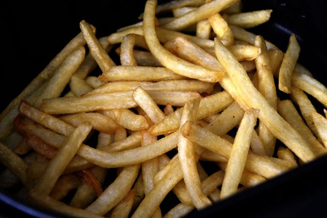 5分間温めた「マックフライポテト」。見た目には特に変化はなさそうだ