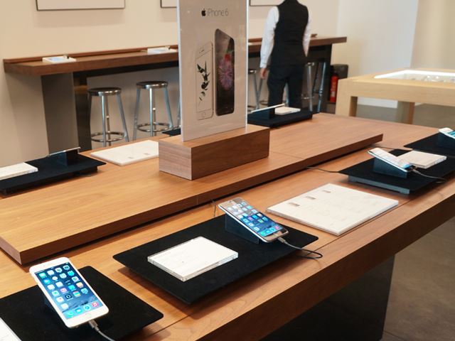 �ղ����ŤǼ�갷�����ޡ��ȥե���ϡ����ߤΤȤ���iPhone�Τߡ�����ꥢ�ϳƼҤ������֤��Ȥ��Ǥ���