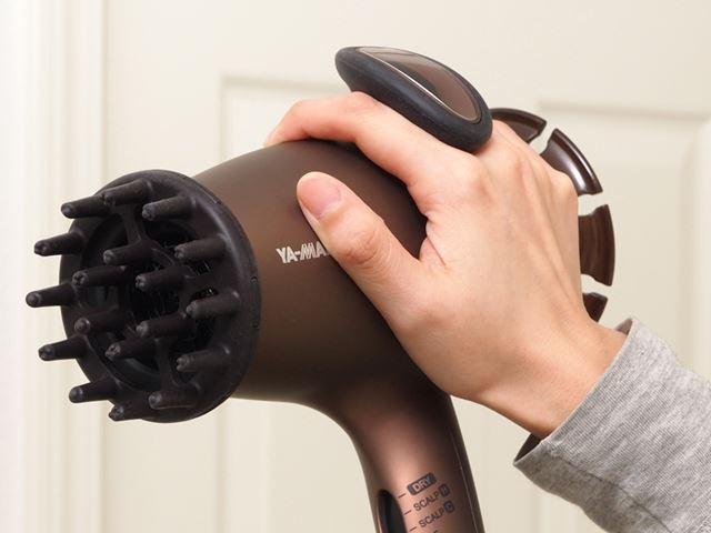 頭皮ケアができる スカルプドライヤー で薄毛リスクやいやなニオイを低減 ライブドアニュース