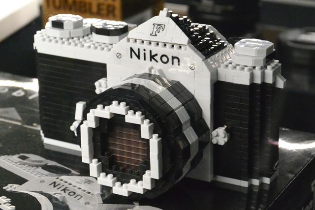 Nikon Fのナノブロック。3,980円