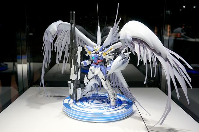 ����ס�WING GUNDAM ZERO SERAPH��