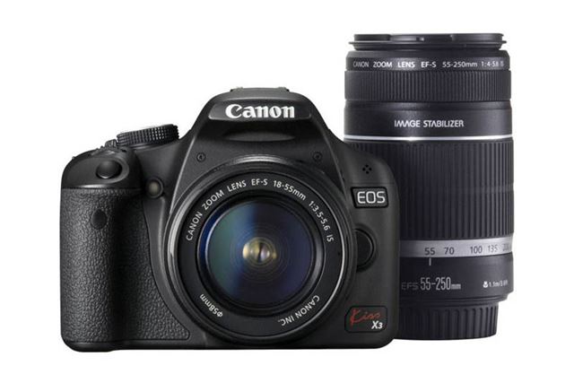 2009年に大賞に選出された、キヤノン「EOS Kiss X3 ダブルズームキット」
