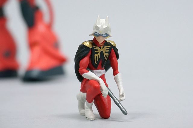 ガシャポン「デスクトップにシャアが来る！」全5種をまとめ買いしてみ