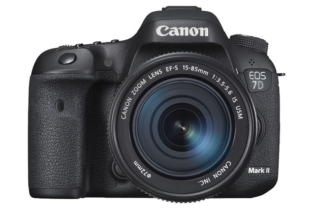 EOS 7D Mark II����