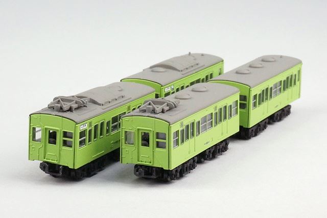 103系初期(ウグイス)と103系高運転台(ウグイス)