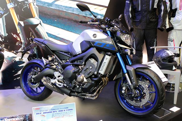 新たにトラクションコントロールシステムを搭載したABS付きモデル「MT-09A」