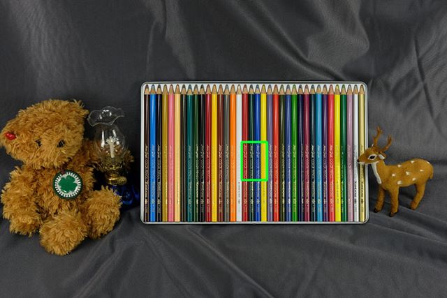 �����̤β�������å��Ѥ˻��Ƥ����̿��Υ���ͥ���ʢ����Ȥ����ܤ��ڤ�Ф�����ʬ��