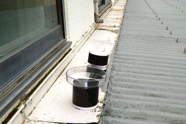 雨量計と風速計を、実際に野外において計測してみた
