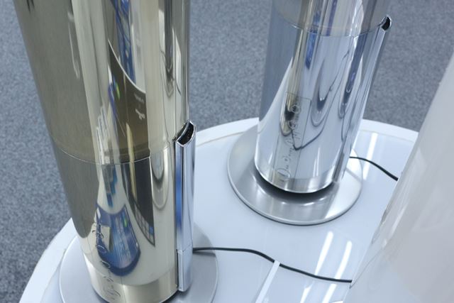 二酸化塩素発生口は本体背面に設置されている