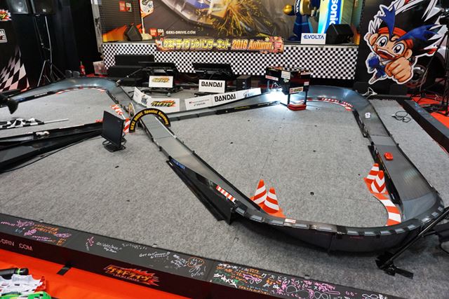 ɮ�Ԥ�ˬ�줿���Υ�������8�λ����������֤ˤϤ��ʤ�η��Ф��ߤ����Ƥ���