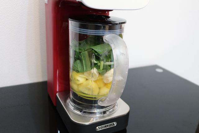 ���������줿�����ܥȥ�򥻥åȡ�����Ū�ʥߥ�������Ʊ�͡���ʪ��ڤ���־�ˤ���