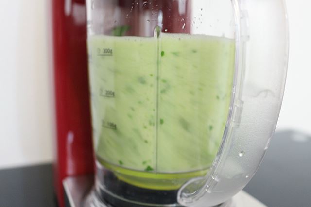 ��smoothie�ץܥ���򲡤��ƥ������ȡ�2ʬ��Ϣ³���Ƥ����Ϥ󤵤���