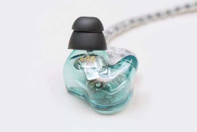 ��������IEM�Τ褦�ʶ���Ū�ʥե����ˤʤäƤ���