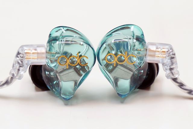 ���ܸ����Ǹ���300��Ȥʤ�2�ɥ饤�С���¢�Ρ�2SE��