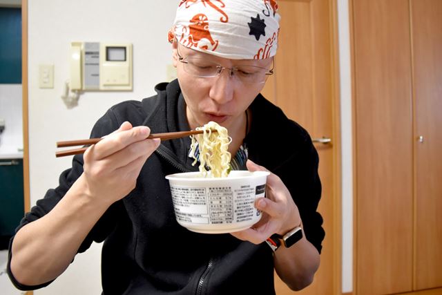 「ヌーハラ」も何のその。あまりにも美味しいので、思いっきりすすっています(笑)